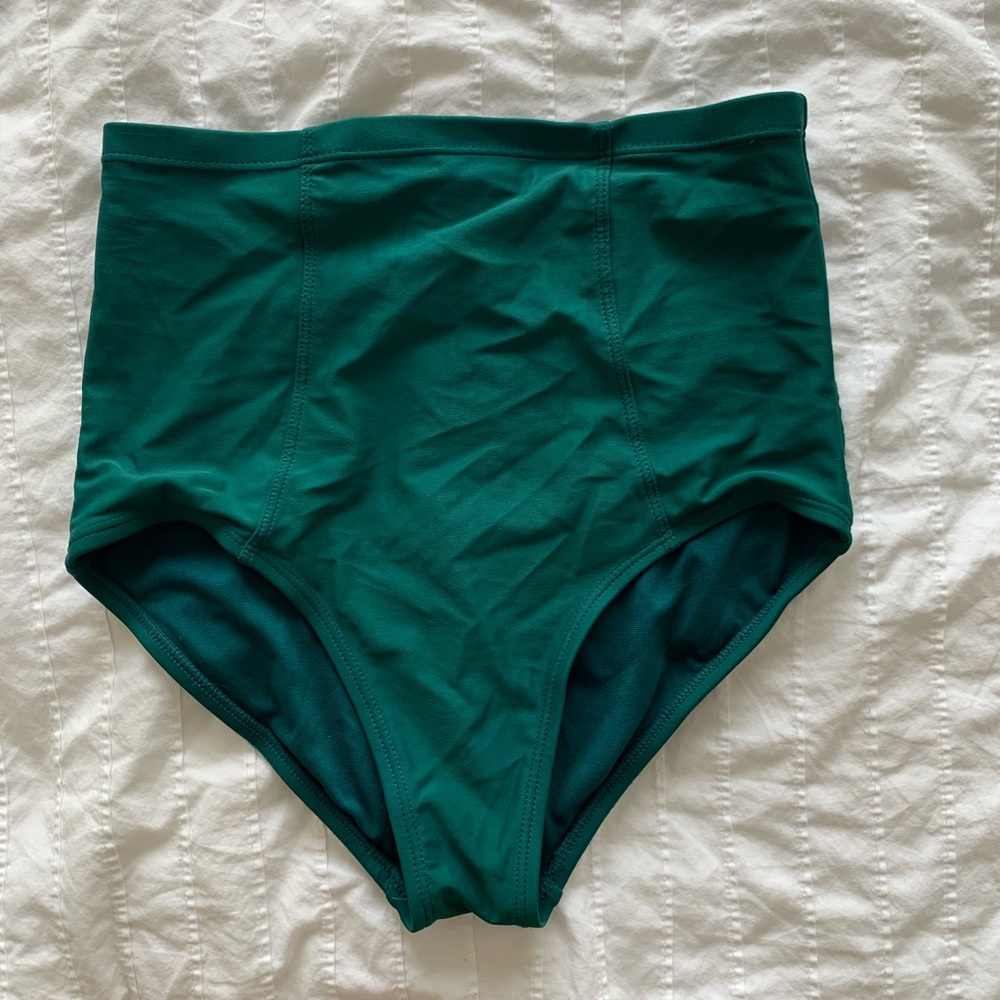 Green highwaisted swim suit bottoms